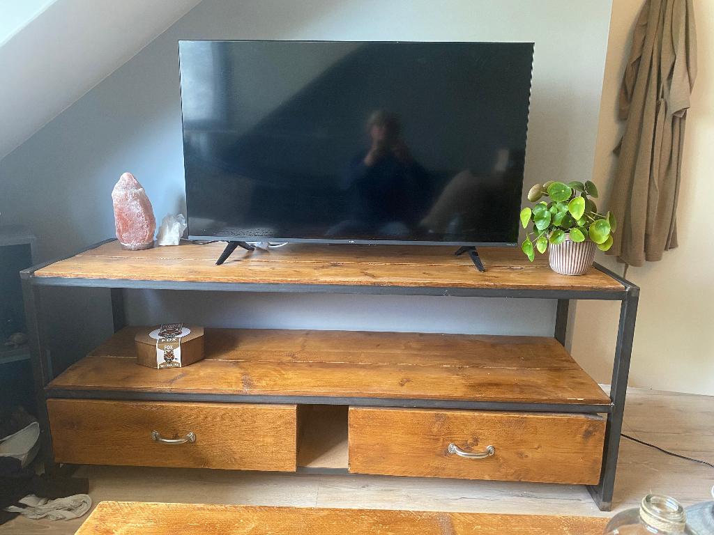 TV Meubel, Ophalen, 150 tot 200 cm, Zo goed als nieuw, Minder dan 100 cm