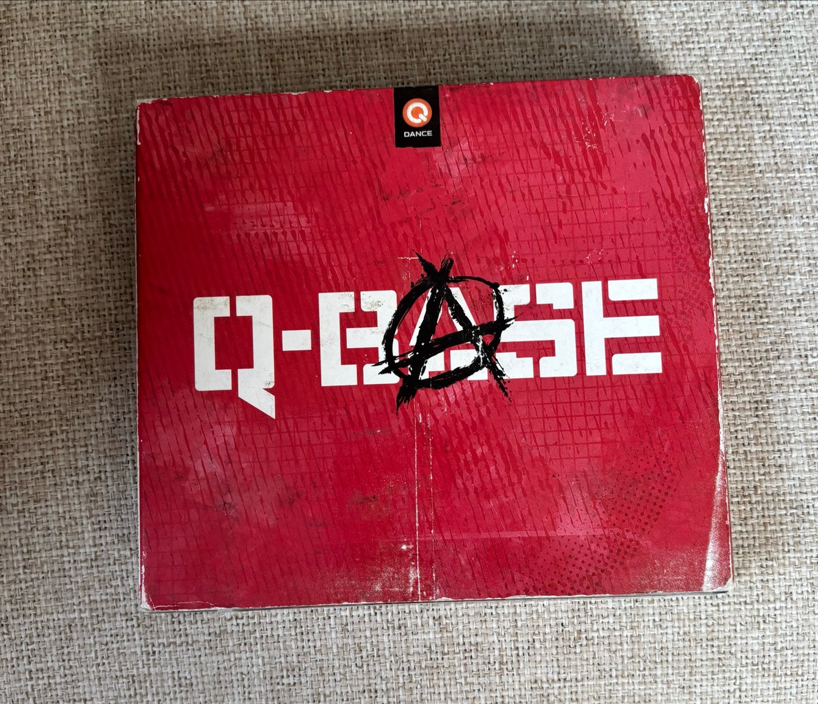 Q-Base 2012 - 4CD Boxset Hardcore, Hardstyle, Techno, Gebruikt, Ophalen of Verzenden, Inclusief doosje, Boxset