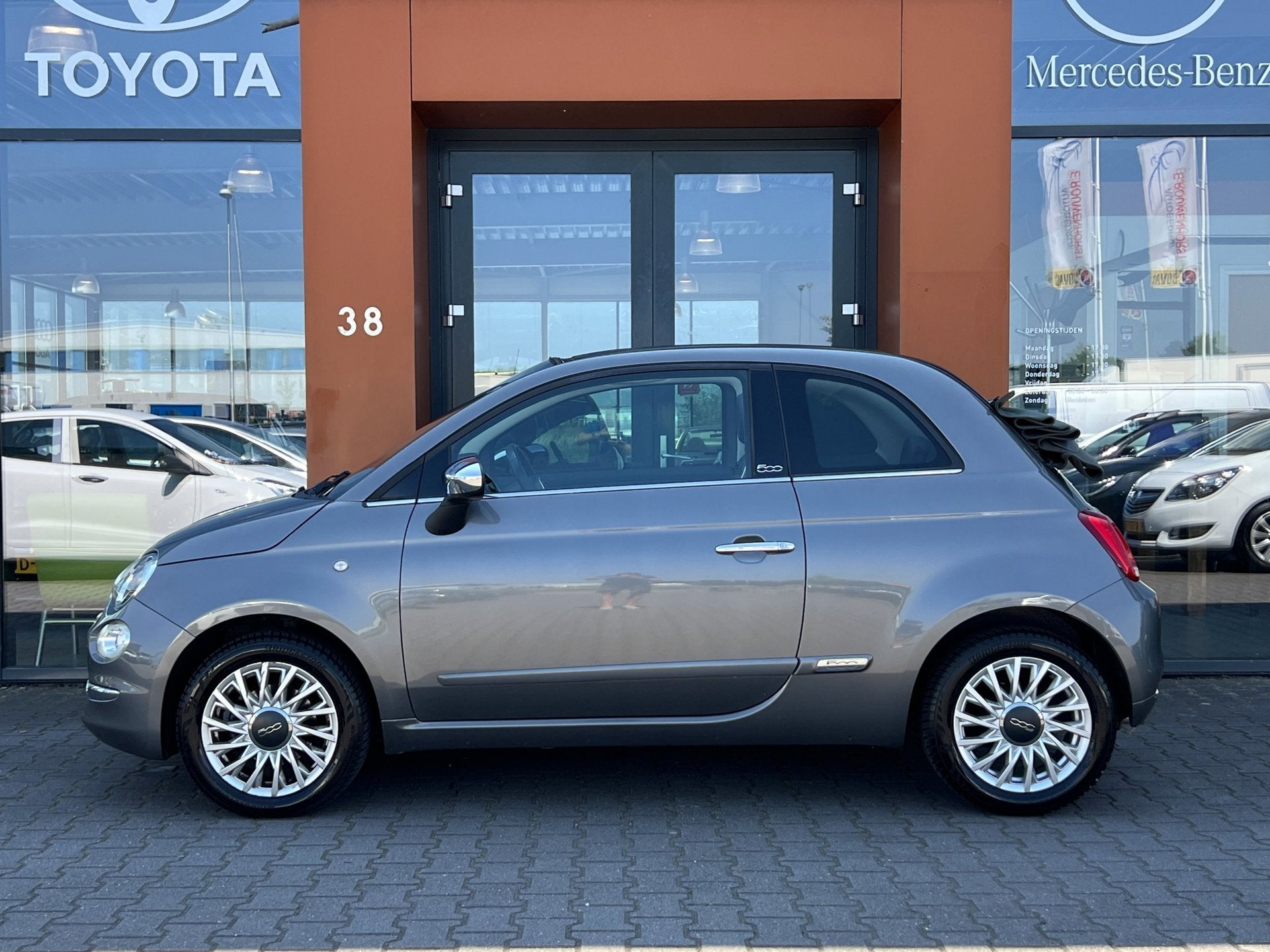 Fiat 500c 1.2 automaat|Airco|Cruise|Bluetooth|PDC|Trekhaak, Gebruikt, 4 cilinders, Cabriolet, 915 kg