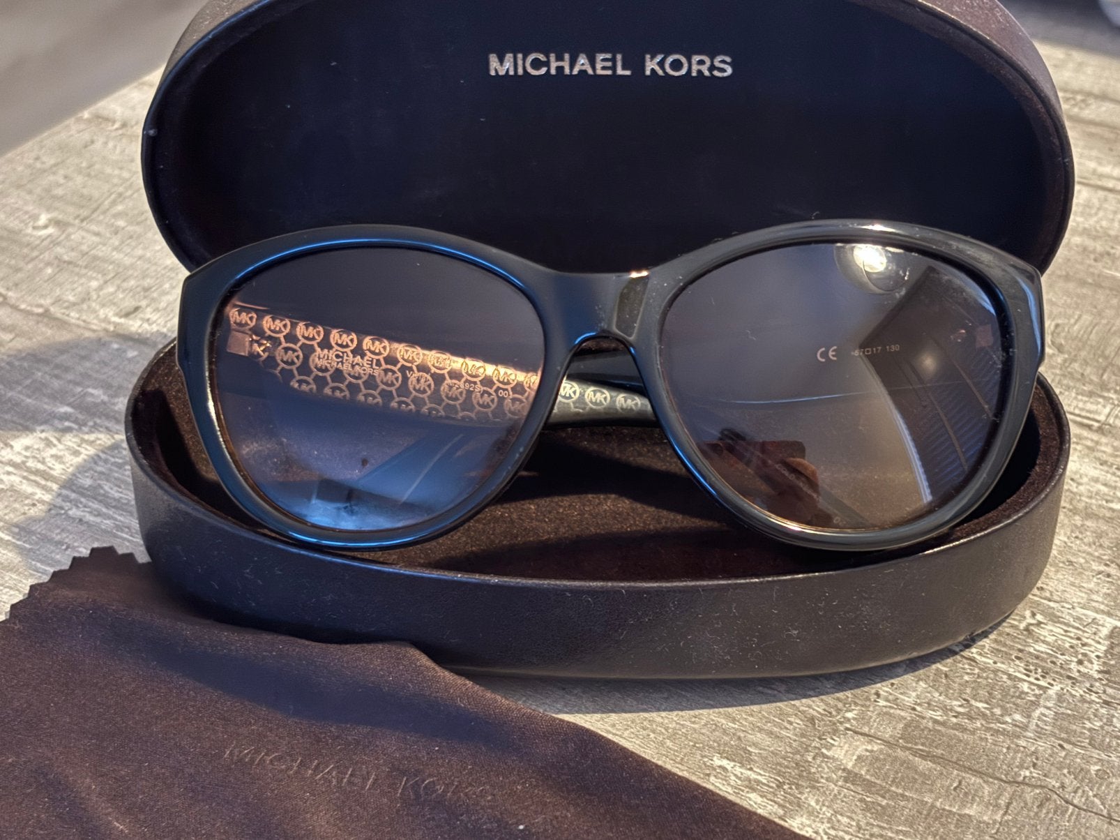 Michael Kors zonnebril model Vivian, Ophalen of Verzenden, Zo goed als nieuw, Overige merken