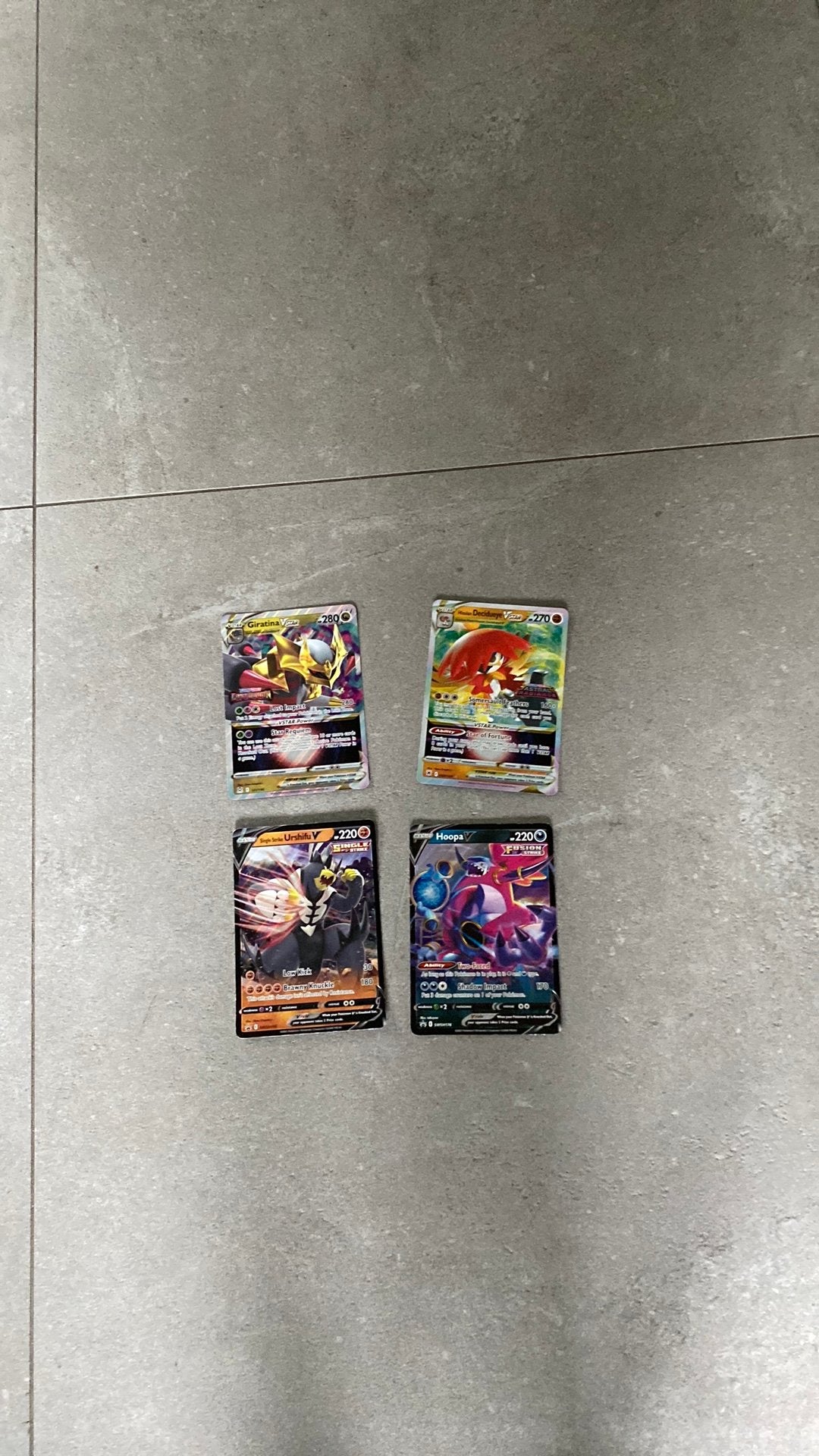 Grote Pokemon kaarten - Giratina VSTAR, Hisuian Decidueye VS, Ophalen of Verzenden, Zo goed als nieuw, Meerdere kaarten, Foil