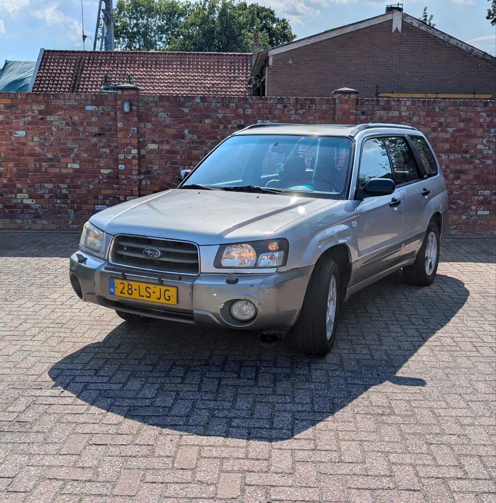 Subaru Forester 2.0 92KW 2003 Grijs, Auto's, 1994 cc, 125 pk, 4 cilinders, 715 kg