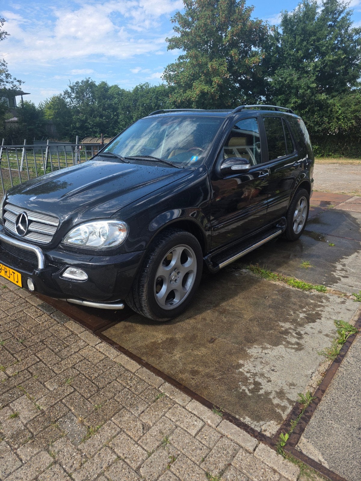 Mercedes-Benz ML350 4MATIC AUT 2006 Zwart BRABUS, RUIL evt, Automaat, Beige, 7 stoelen, Zwart