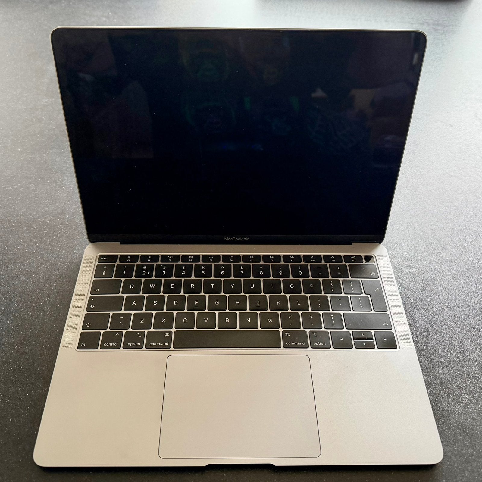Defecte MacBook Air A1932 voor onderdelen, Computers en Software, Apple Macbooks, 13 inch, Minder dan 2 Ghz, Ophalen of Verzenden