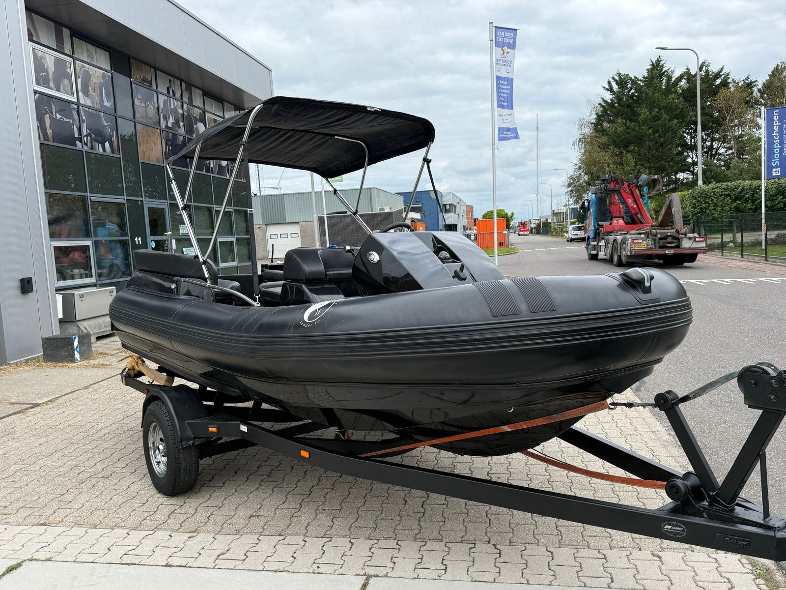 Foto 4 van Castoldi 16 SB Jet Tender - Luxe en Krachtig