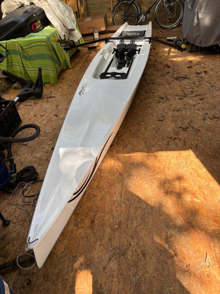 Liteboat Litesport 1x - Lichtgewicht en Stabiele Skiff, Ophalen, Composieten, Met roeispanen of peddels, Zo goed als nieuw