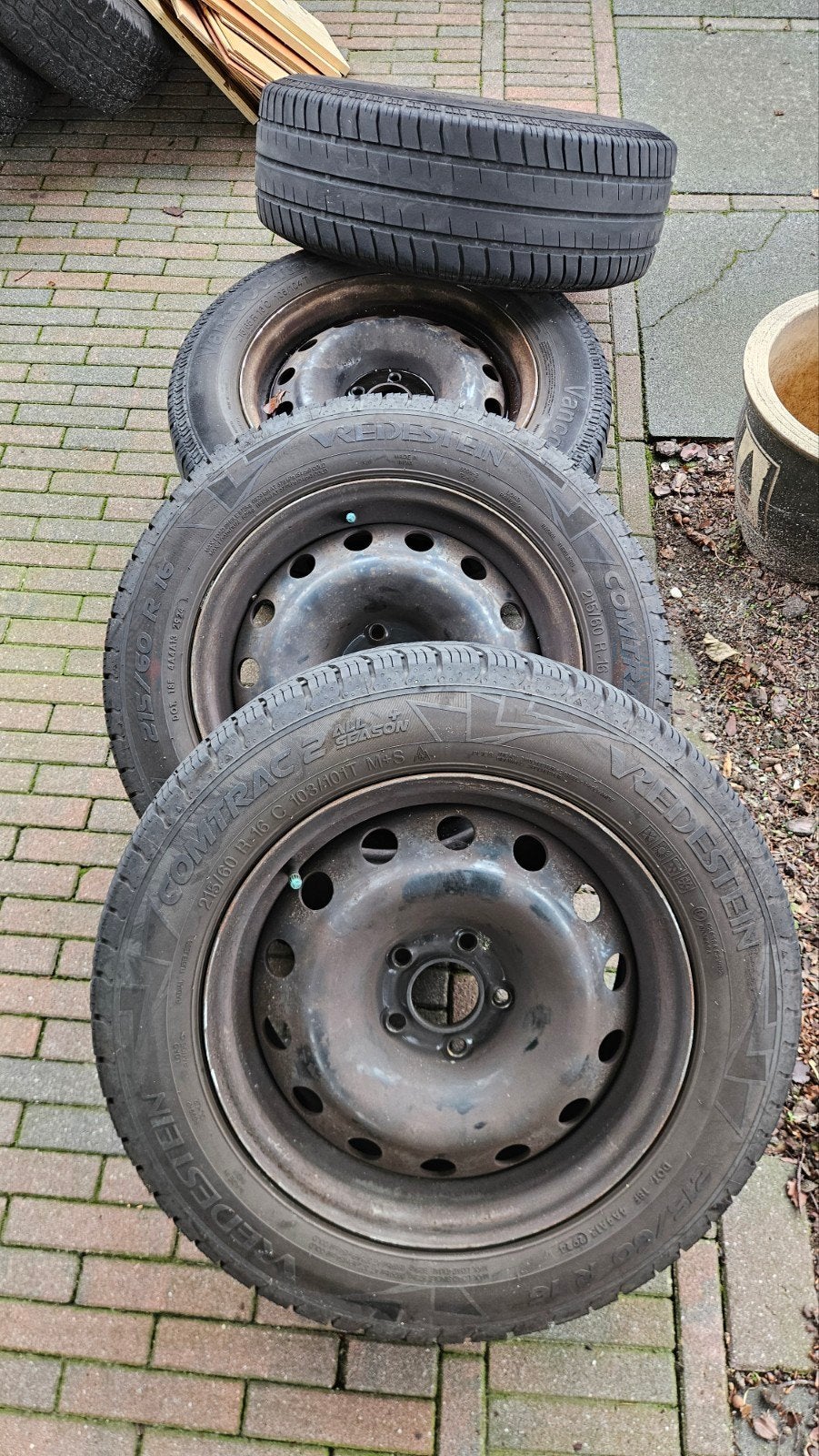 Vredestein All Season banden op stalen velgen 215/60 R16, Auto-onderdelen, Ophalen of Verzenden, Gebruikt