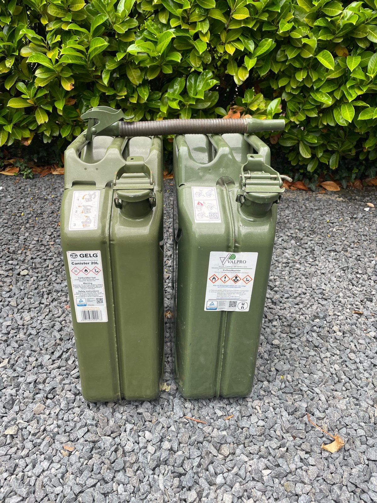 2x Stalen jerrycan 20 liter, Ophalen, Gebruikt