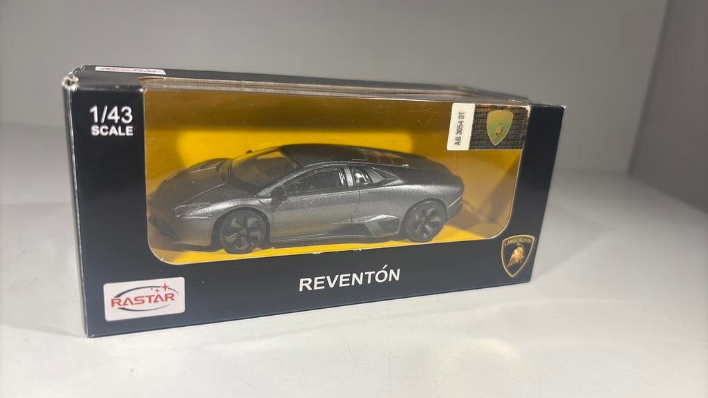 Lamborghini reventon rastar  1.43, Overige merken, Auto, Ophalen of Verzenden, A