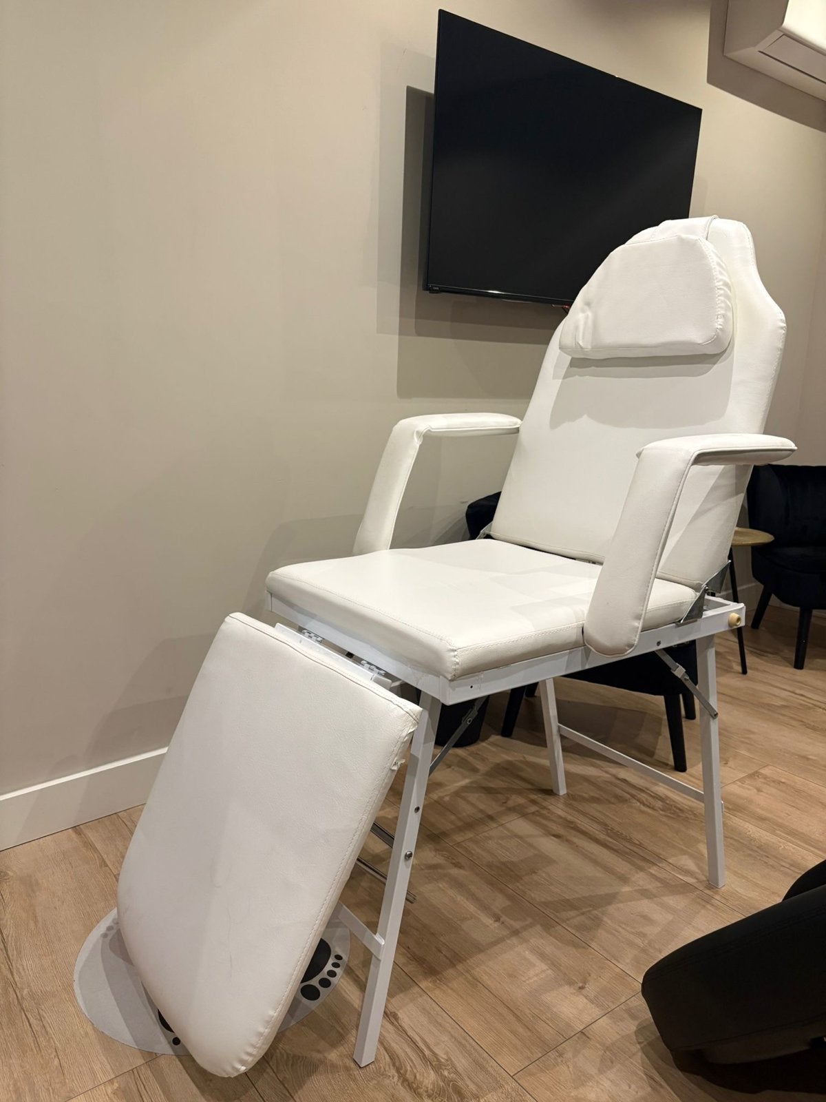 Professionele Behandelstoel / Schoonheidstoel - Wit, Huis en Inrichting, Stoelen, Ophalen, Wit, Zo goed als nieuw, Metaal