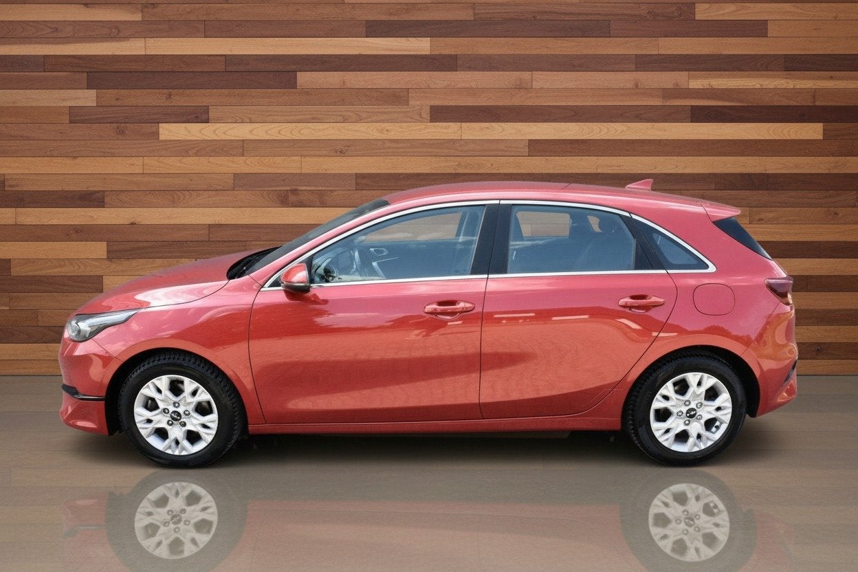 Kia Ceed 1.0 T-GDi DynamicLine | 120PK | CARPLAY | CAMERA, Voorwielaandrijving, Dealer onderhouden, Stof, Gebruikt