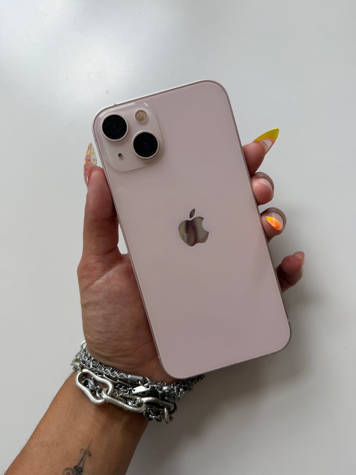 Lichtroze Iphone 13 256GB, in uitstekende staat, Telecommunicatie, Mobiele telefoons | Hoesjes en Frontjes | Apple iPhone, Ophalen