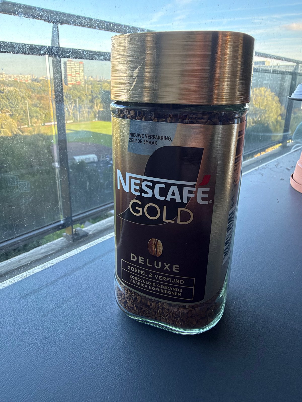 Nescafé Gold Deluxe - Oploskoffie - 200 gram - Nieuw, Ophalen of Verzenden