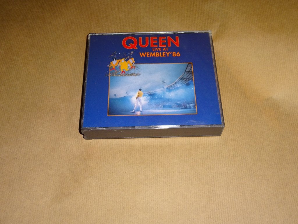 2 CD Queen Live at Wembley 86, Ophalen of Verzenden, Gebruikt, Poprock