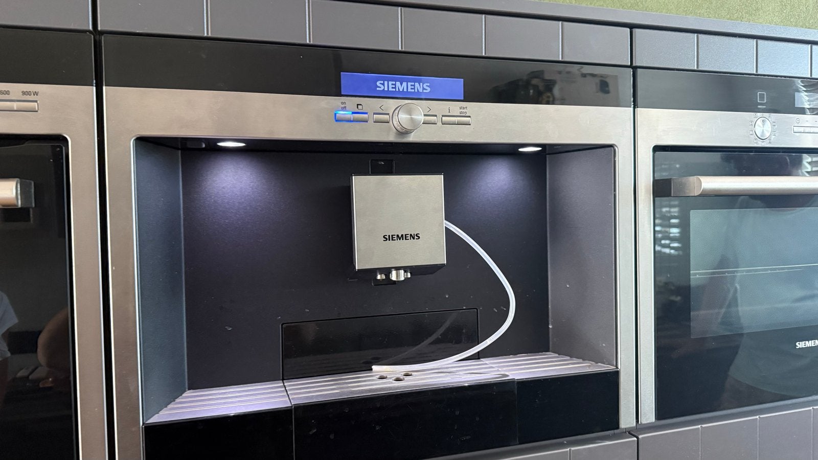Inbouw Siemens Koffiemachine - Zo goed als nieuw, Witgoed en Apparatuur, Ophalen, Koffiemachine, Koffiebonen, Zo goed als nieuw