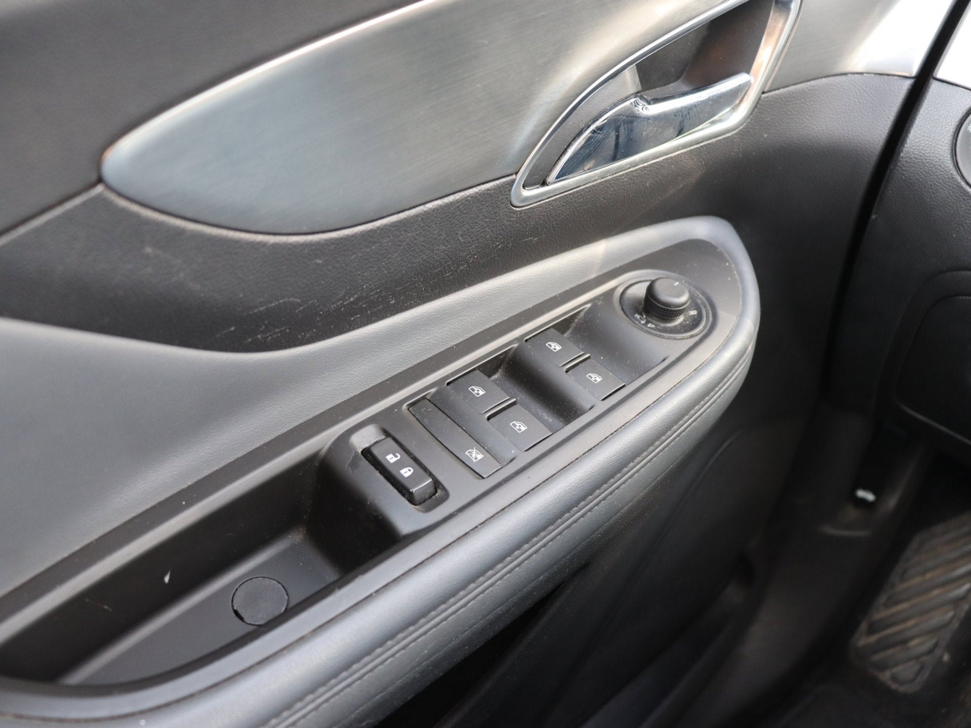 Foto 15 van Opel Mokka 1.4 T Cosmo LPG navi 1/2 Leer airco org NL