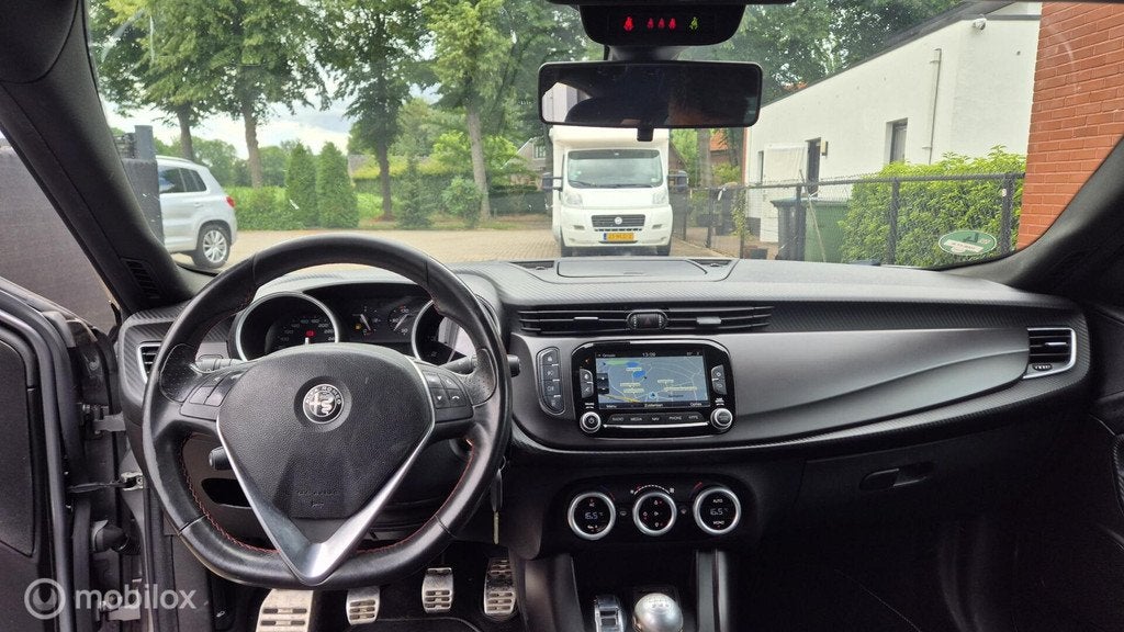 Alfa Romeo Giulietta 1.4 Turbo, Auto's, Alfa Romeo, Voorwielaandrijving, Automatische klimaatregeling, Gebruikt, Euro 6