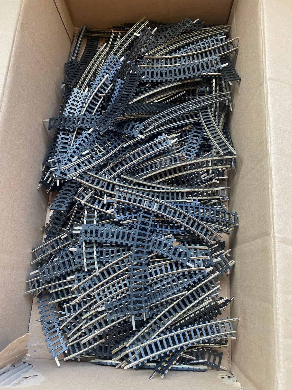 Te koop tails minitrix, Hobby en Vrije tijd, Modeltreinen | N-Spoor, Gelijkstroom, Trix, Rails, Ophalen of Verzenden
