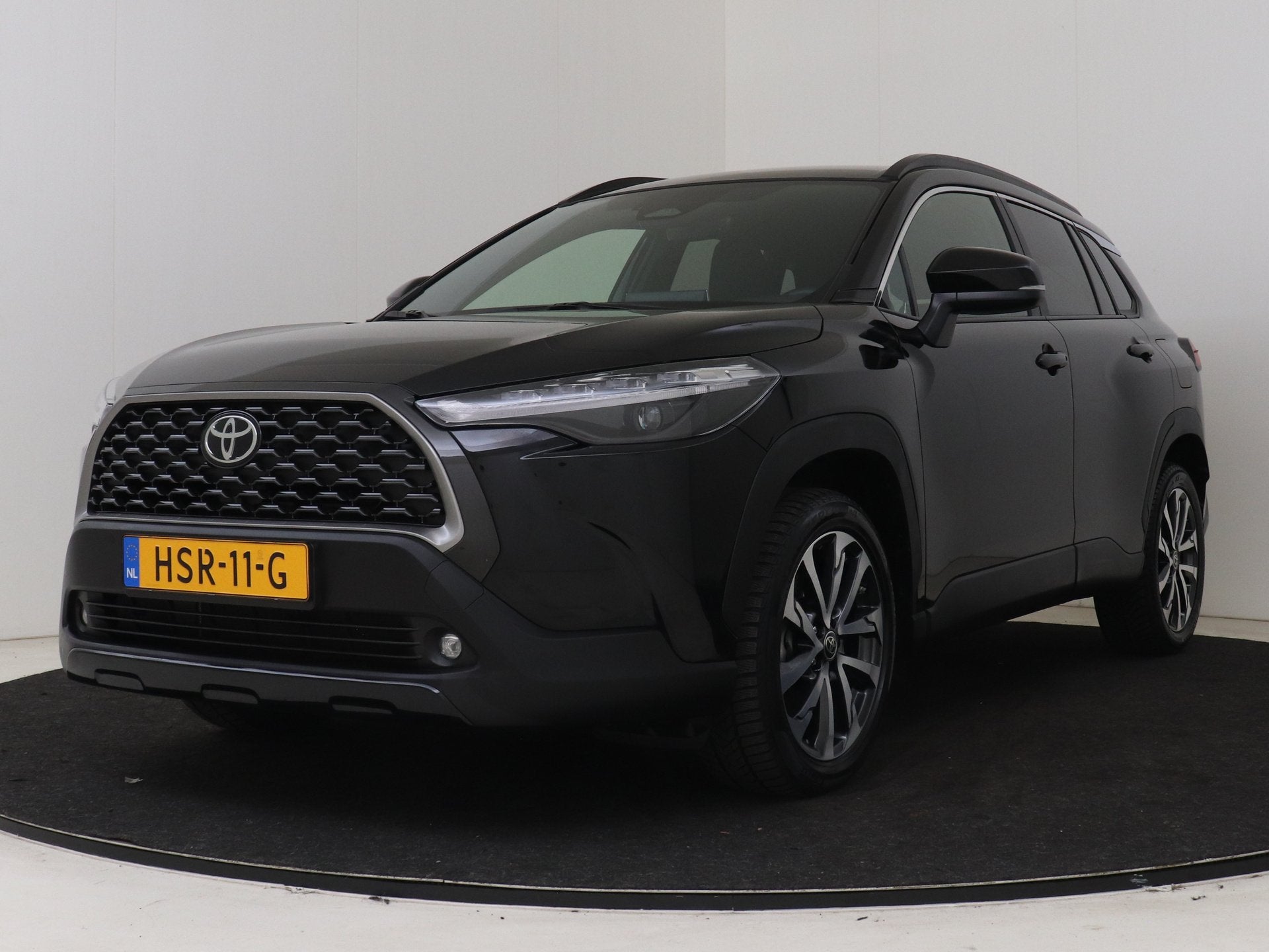 Toyota Corolla Cross Hybrid 140 Style | NL dealeronderhouden, Auto's, Toyota, Stof, Gebruikt, 4 cilinders, Zwart
