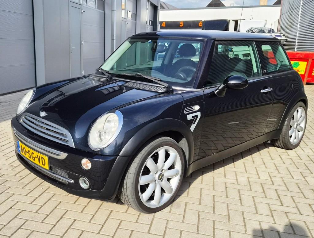Mini ONE Seven – Astro Black – Nieuwe APK & Onderhoud, Auto's, 15 km/l, Gebruikt, 4 cilinders, 4 stoelen