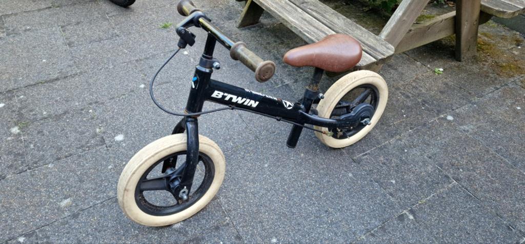 Btwin loopfiets met antilek banden - in goede staat, Ophalen, Gebruikt, Minder dan 16 inch, Btwin