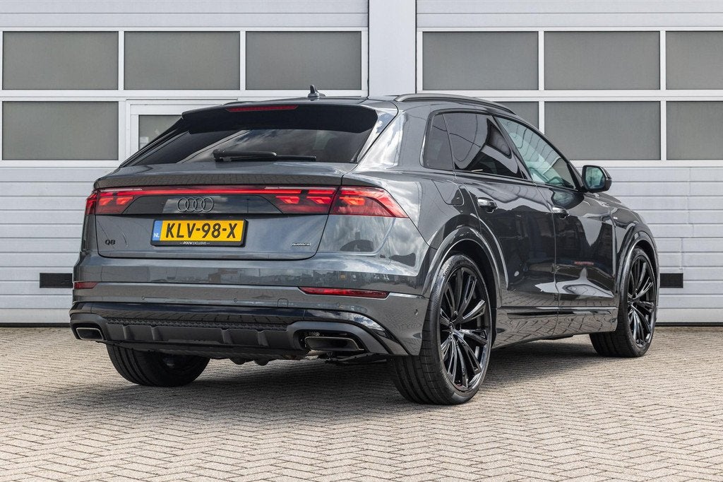 Audi Q8 60 TFSIe 490pk quattro Pro Line S Competition | Acht, Auto's, Audi, Automaat, Stof, Gebruikt, 2995 cc