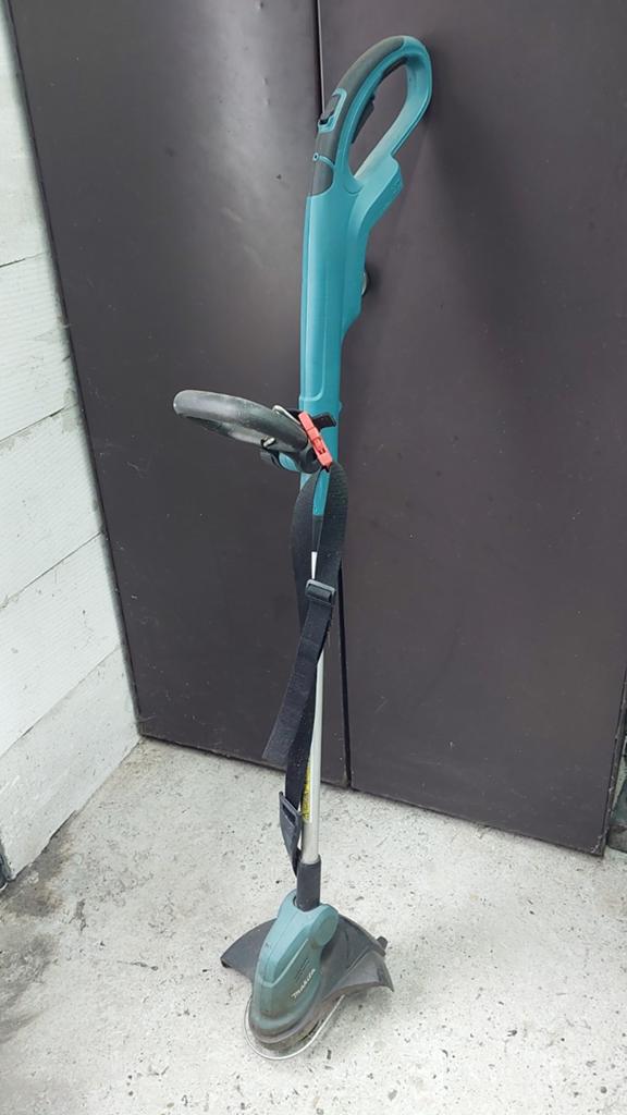MAKITA DUR181 LXT 18V GRASTRIMMER MET EXTRA SPOELEN, Ophalen of Verzenden, Gebruikt, Accu