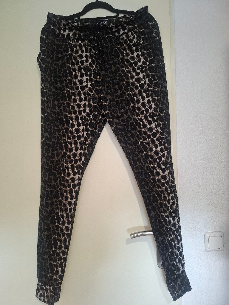 Broek My passion maat l, Kleding | Dames, Broeken en Pantalons, Zwart, Maat 42/44 (L), Ophalen of Verzenden, Zo goed als nieuw