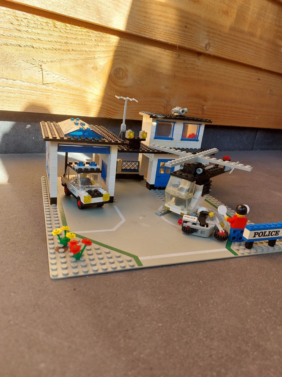 LEGO-set 6384 Police station compleet met boekje, Gebruikt, Overige thema's, Verzenden, Lego