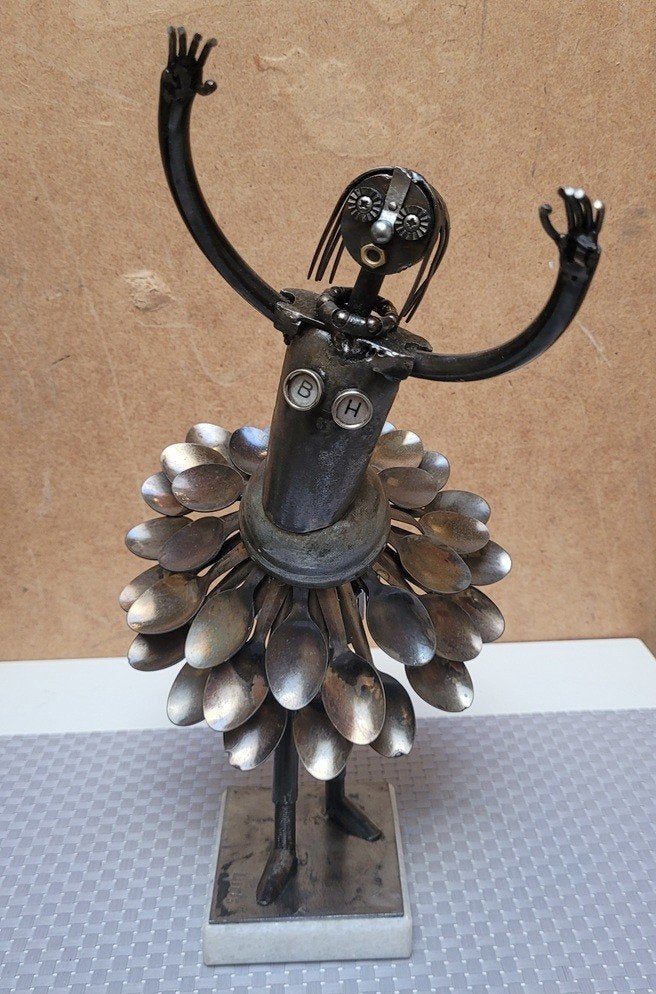 Ludo GIELS, Lepelrokje, Ophalen, Handgemaakt, 20 - 50 cm, Beeld