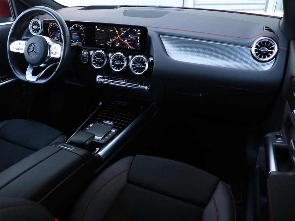 Mercedes-Benz EQA 250 AMG Line 67 kWh, Auto's, Mercedes-Benz, 1940 kg, Stof, Gebruikt, 190 pk