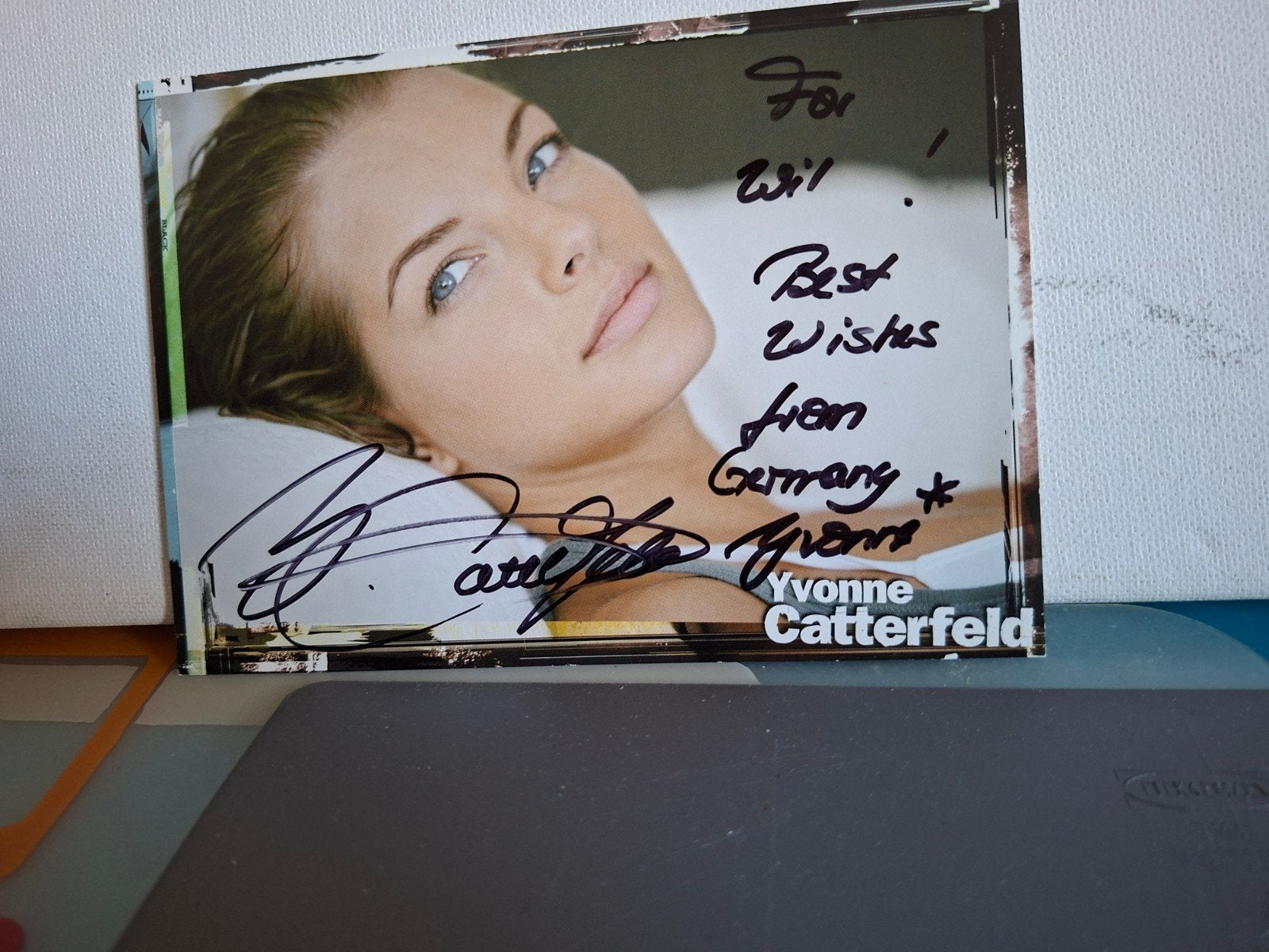 YVONNE CATTERFELD SINGER, ACTRESS, Verzamelen, Verzenden, Nieuw, Foto of Kaart, Gesigneerd