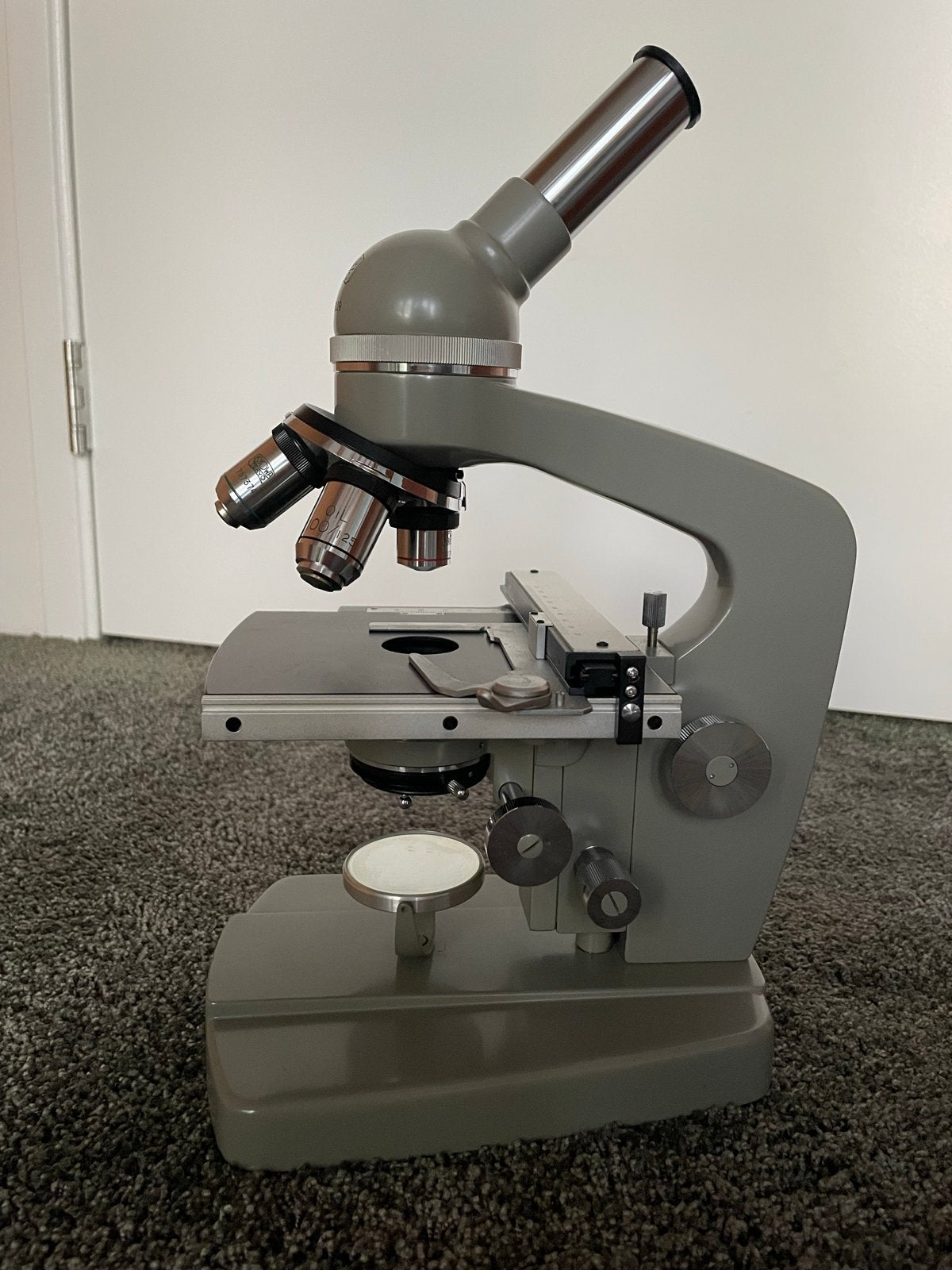 Indirecte microscoop met Koffer en Accessoires, Ophalen of Verzenden, Gebruikt, 1000x of meer, Biologische microscoop