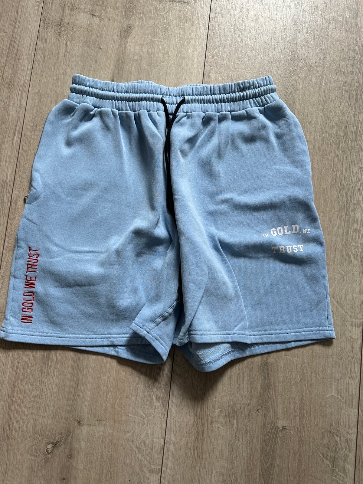 In Gold We Trust korte broek - Lichtblauw, Ophalen of Verzenden, Zo goed als nieuw, Maat 56/58 (XL), Blauw