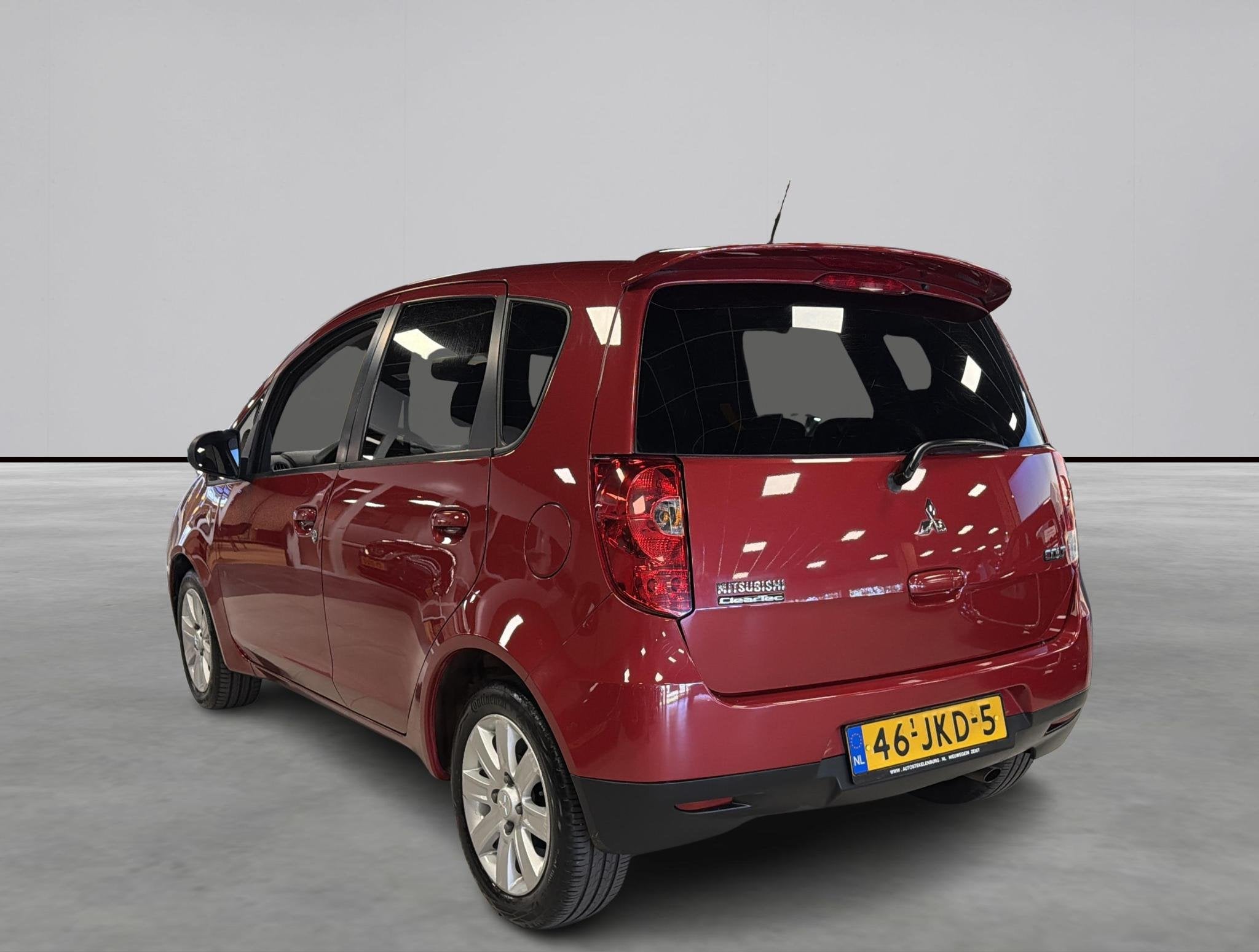 Mitsubishi Colt 1.3 Intro Edition 100% dealer onderhouden, Stof, Gebruikt, 31 €/maand, Colt