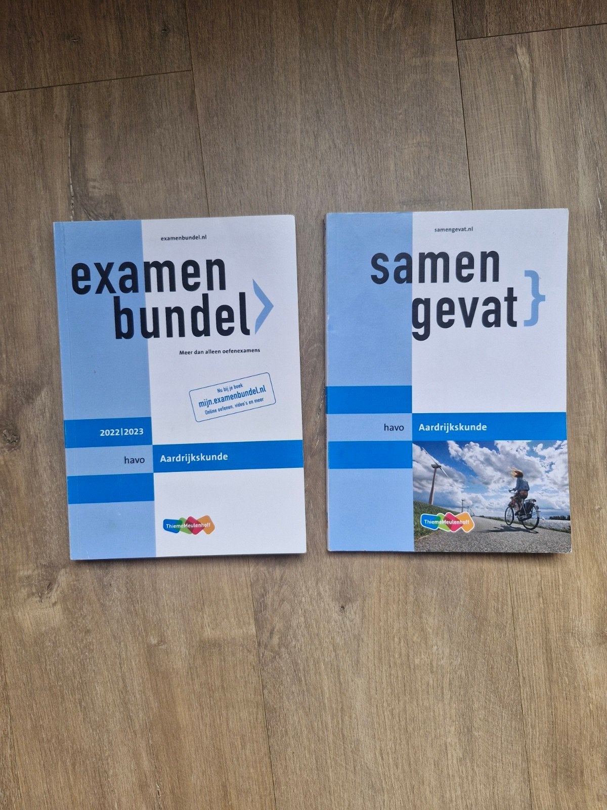 examenbundel en samengevat aadrijkskunde havo, Ophalen of Verzenden, Zo goed als nieuw, HAVO, Aardrijkskunde