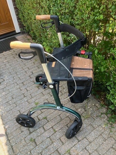 rollator, Ophalen, Opvouwbaar, Zo goed als nieuw