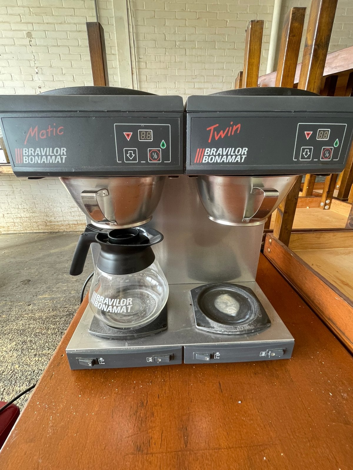Bravilor bonamat koffiezetapparaat matic twin mtctw-022, 10 kopjes of meer, Ophalen of Verzenden, Zo goed als nieuw, Koffiemachine