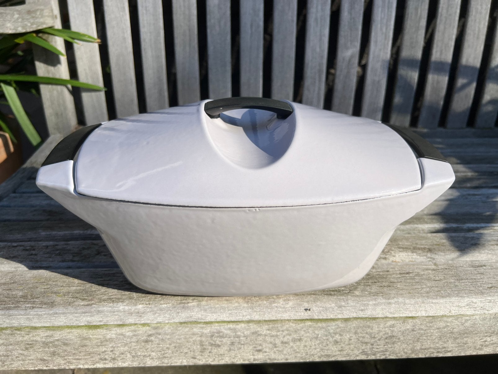 Le Creuset Coquelle 4,5L Parme Raymond Loewy in doos, Geschikt voor inductie, Le Creuset, Ophalen of Verzenden, Zo goed als nieuw