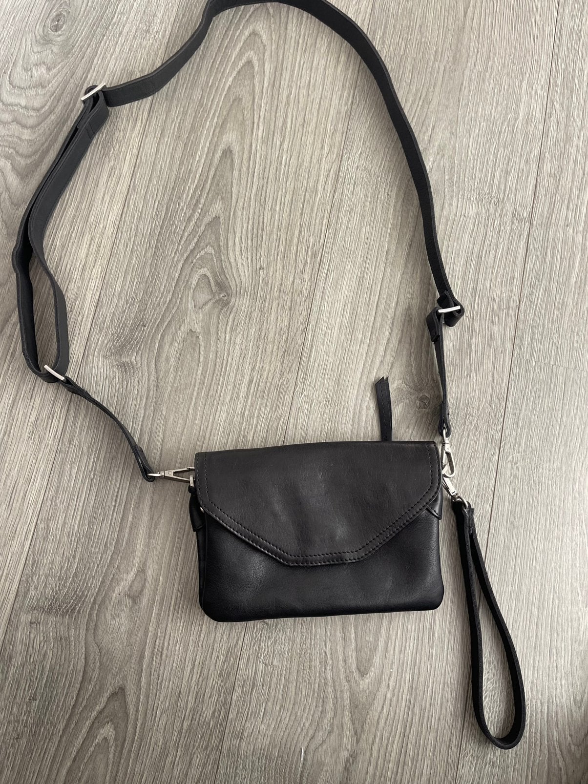 Legend stoere zwart leren crossbody tas model debra, Overige merken, Zwart, Ophalen of Verzenden, Zo goed als nieuw