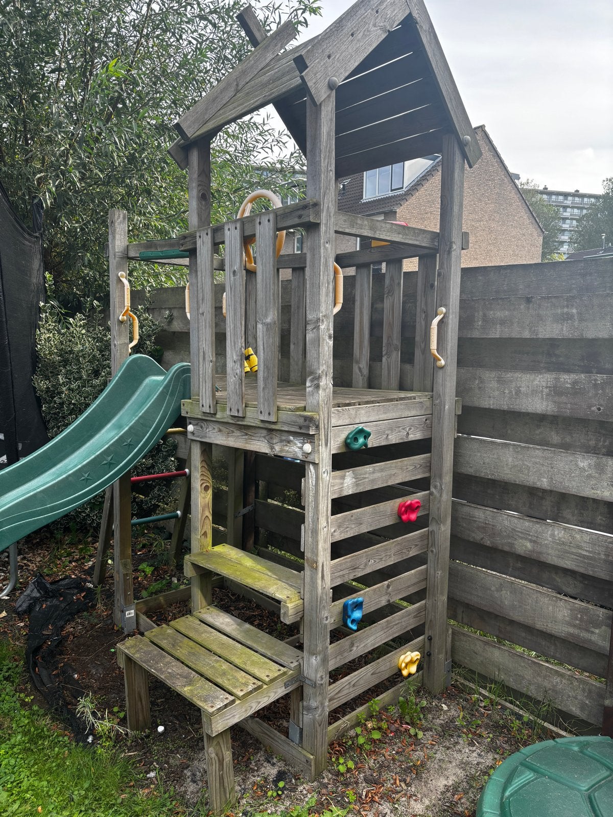Houten speeltoestel met glijbaan en klimwand, Kinderen en Baby's, Ophalen, Gebruikt, Glijbaan