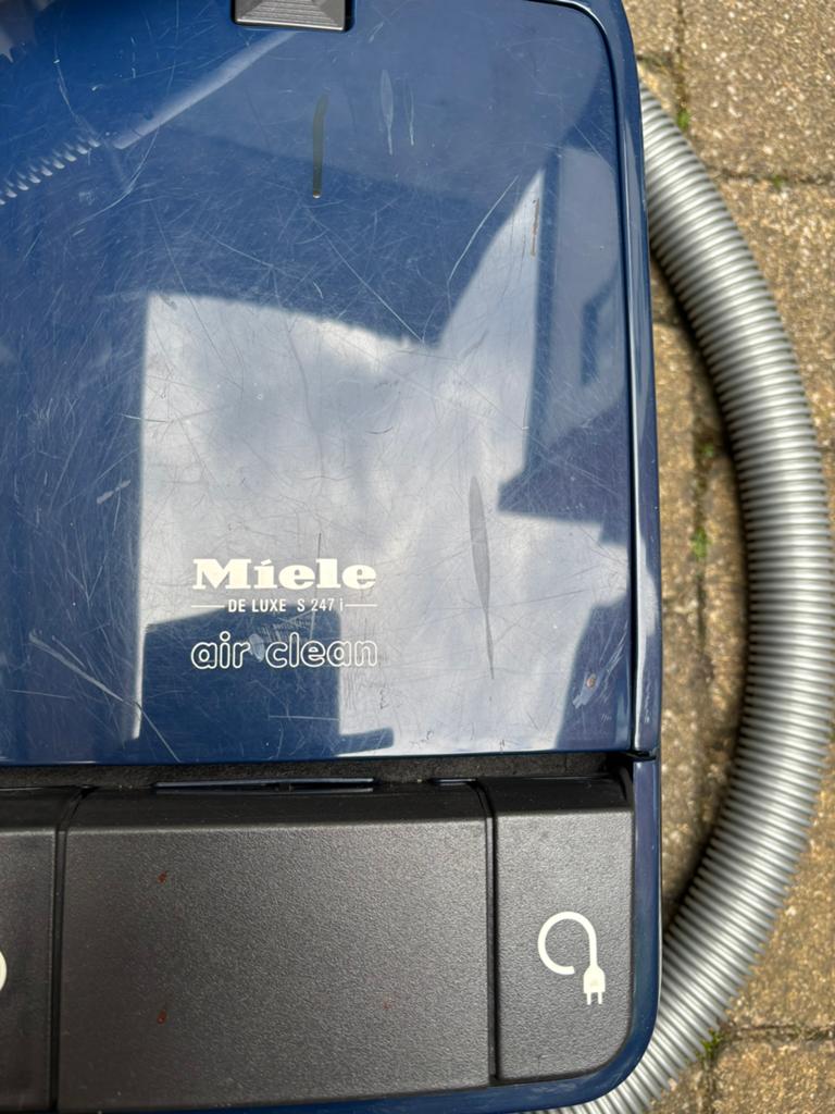 Miele  de Luxe Air Clean S247i stofzuiger ., Witgoed en Apparatuur, Stofzuigers, Gebruikt, Miele, Sledestofzuiger, 1200 tot 1600 watt