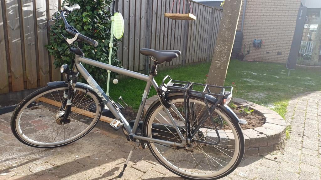 Giant fiets maat L met voorvorkvering, Ophalen, Gebruikt, Giant, Versnellingen