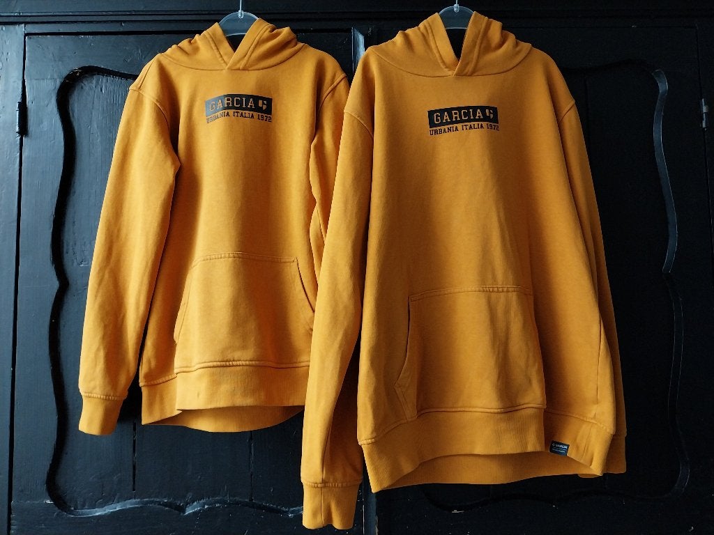 Garcia ~ hoodie ~ okergeel ~ 152/158, Trui of Vest, Ophalen of Verzenden, Zo goed als nieuw, Garcia