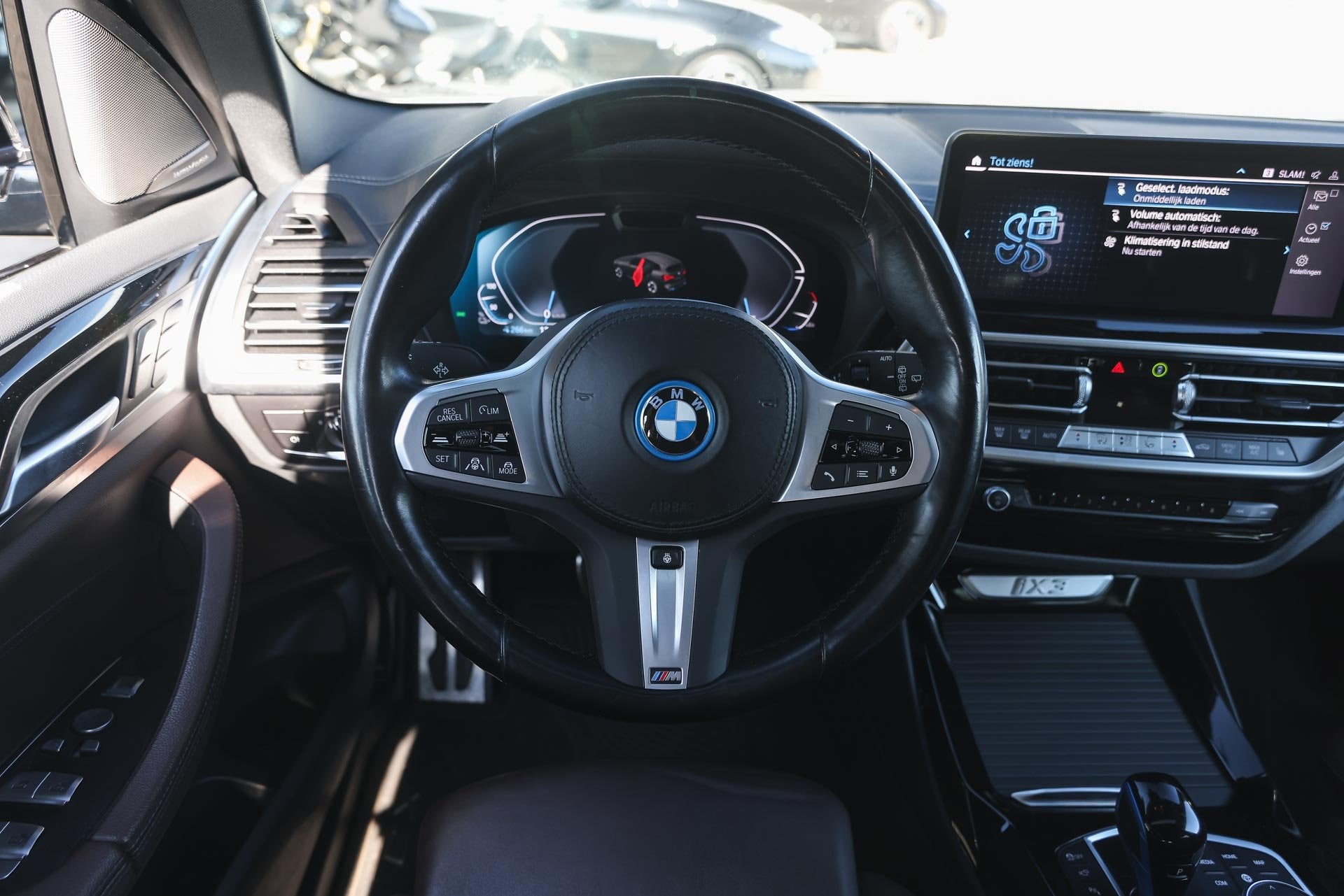 BMW iX3 High Executive / Trekhaak / Sportstoelen / Adaptieve, Auto's, Dealer onderhouden, Achterwielaandrijving, Gebruikt, 436 min