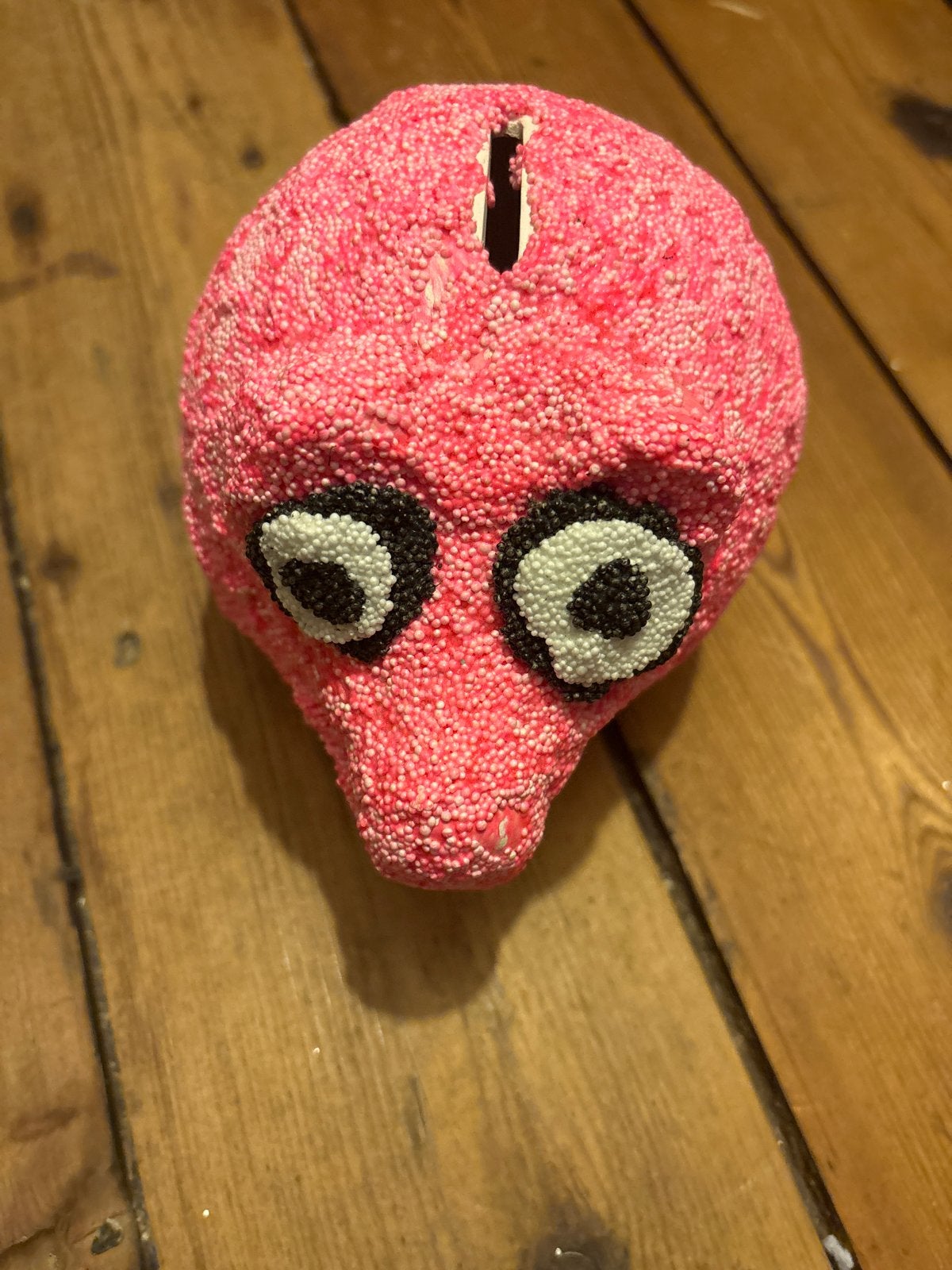 Roze spaarpot in de vorm van een monster, Ophalen of Verzenden, Gebruikt, Kunststof, Overige thema's