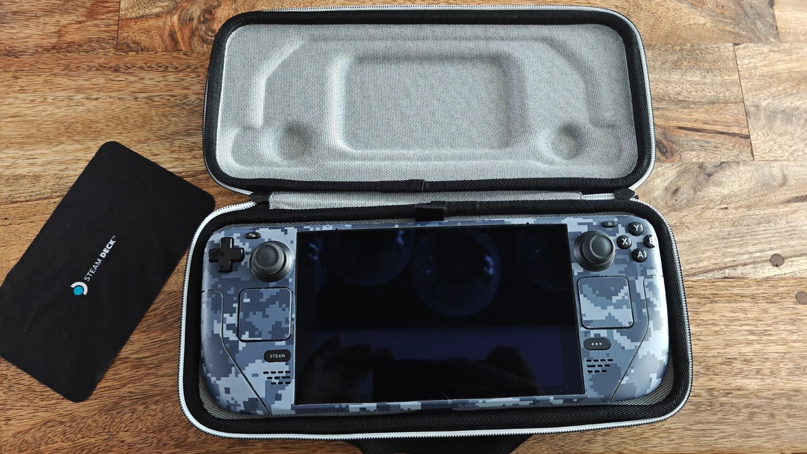 Steam Deck 500gb + Dbrand skin 100%battery Health, Ophalen of Verzenden, Valve, Zo goed als nieuw