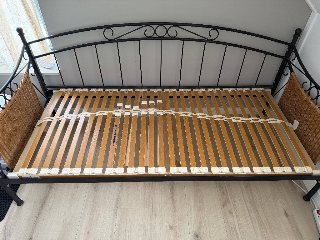 Eenpersoonsbed met matras, 90x210, Ophalen, Gebruikt, 90 cm, Eenpersoons