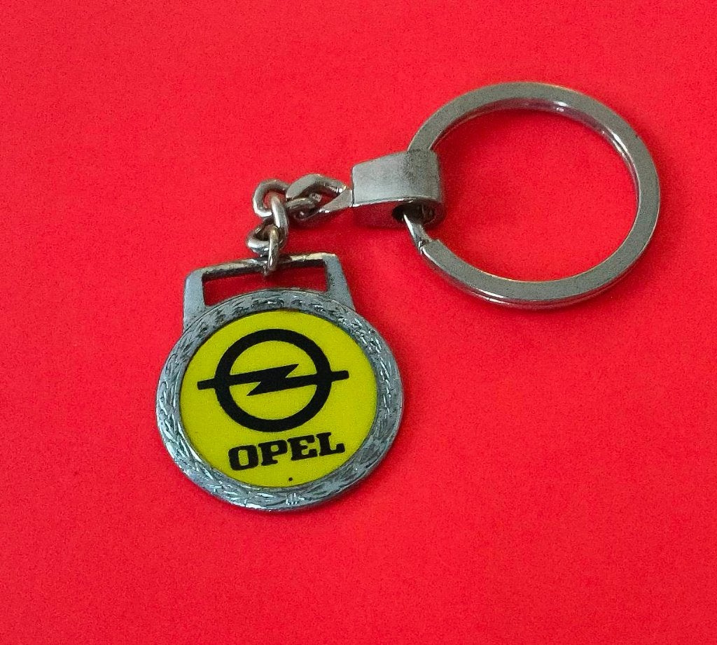 Opel sleutelhanger, Verzamelen, Sleutelhangers, Ophalen of Verzenden, Zo goed als nieuw, Transport