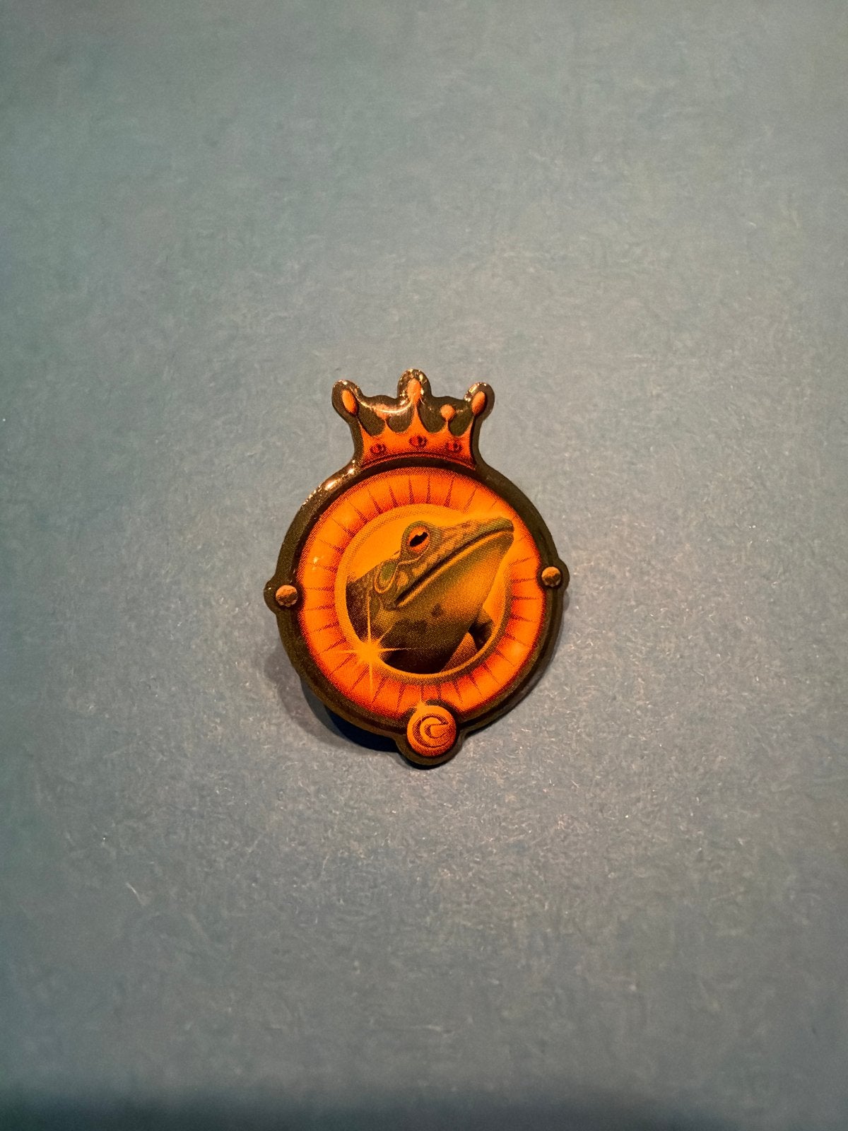 Efteling Pin - Kikkerkoning, Ophalen, Zo goed als nieuw, Button of Speldje